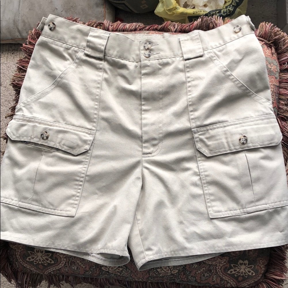Tilly cargo shorts khaki twill. 35 inch waist